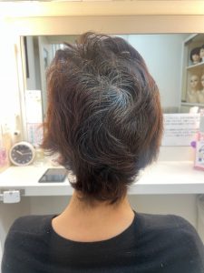 抗がん剤治療後の自毛のお手入れ、カットカラー