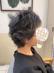 抗がん剤治療後の地毛のお手入れ、縮毛矯正カットカラーで自毛デビュー